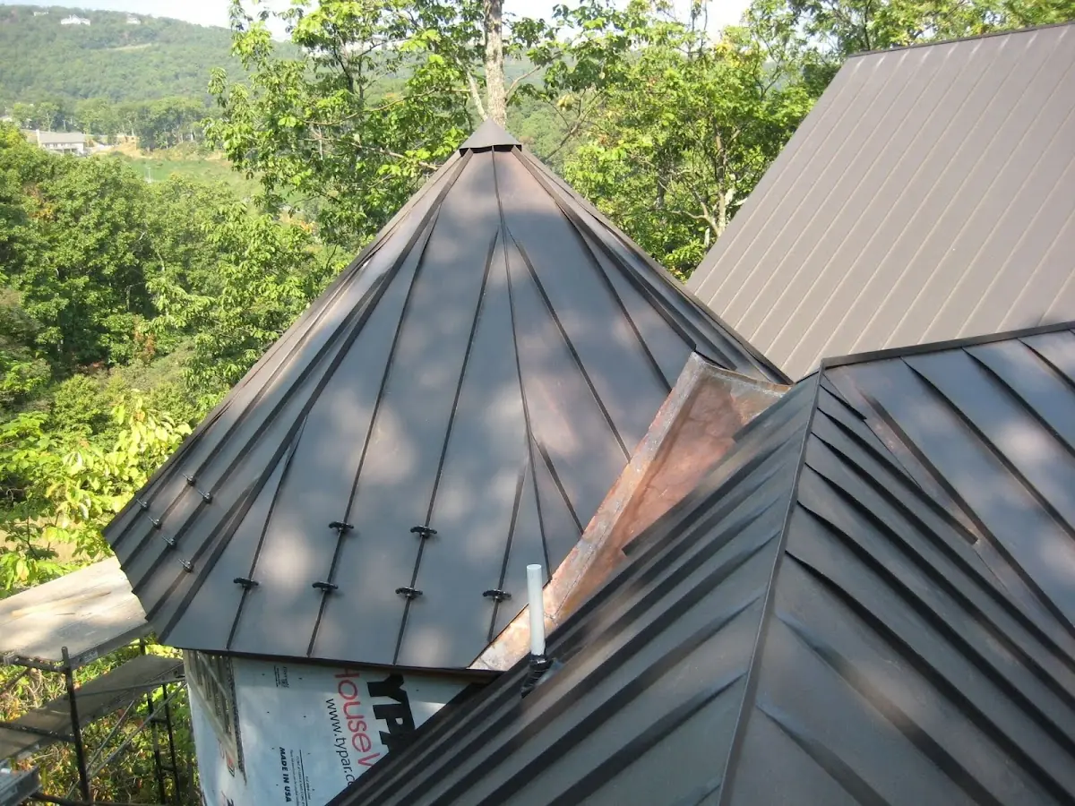 Professional Roof Tarp Installation by Craftsman Roofing in La Jolla